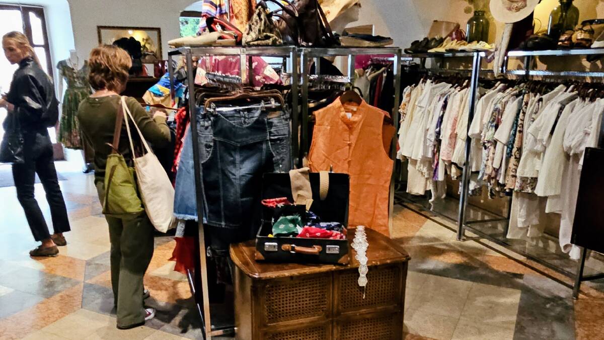 Thrift store in Bratislava. Picture by Natascha Mirosch Thrift store in Bratislava. Picture by Natascha Mirosch
