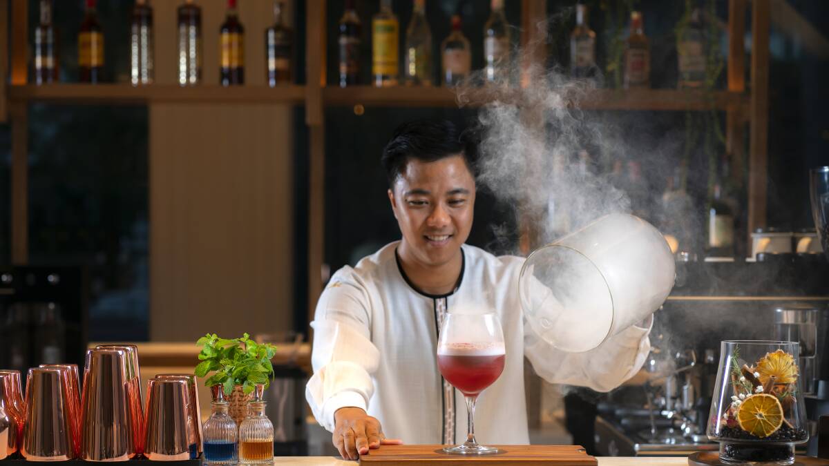 Cocktail hour at Melia. Cocktail hour at Melia.