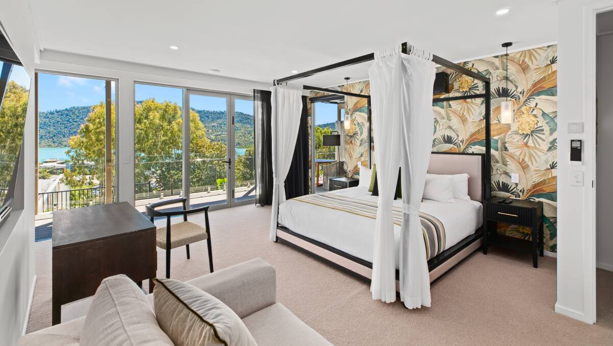Presidential Suite bedroom. Presidential Suite bedroom.
