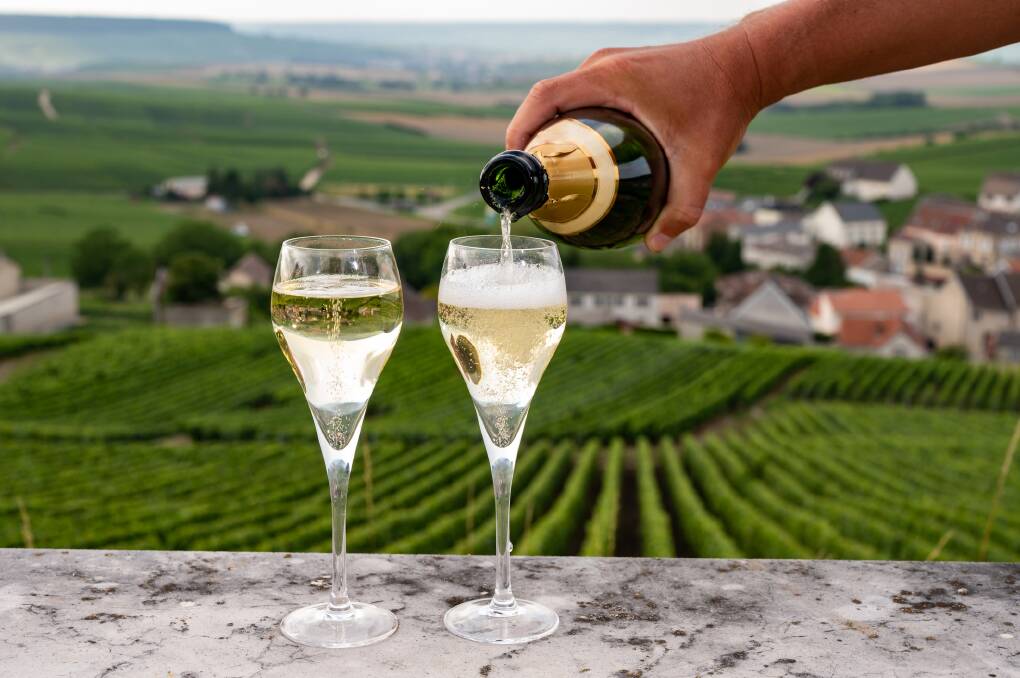 A pour in Champagne. 