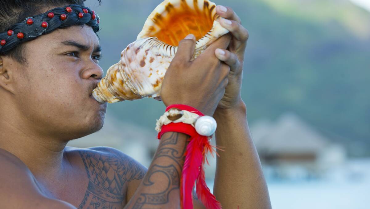 Bora Bora local.