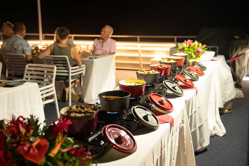 Dinner is served. Dinner is served.