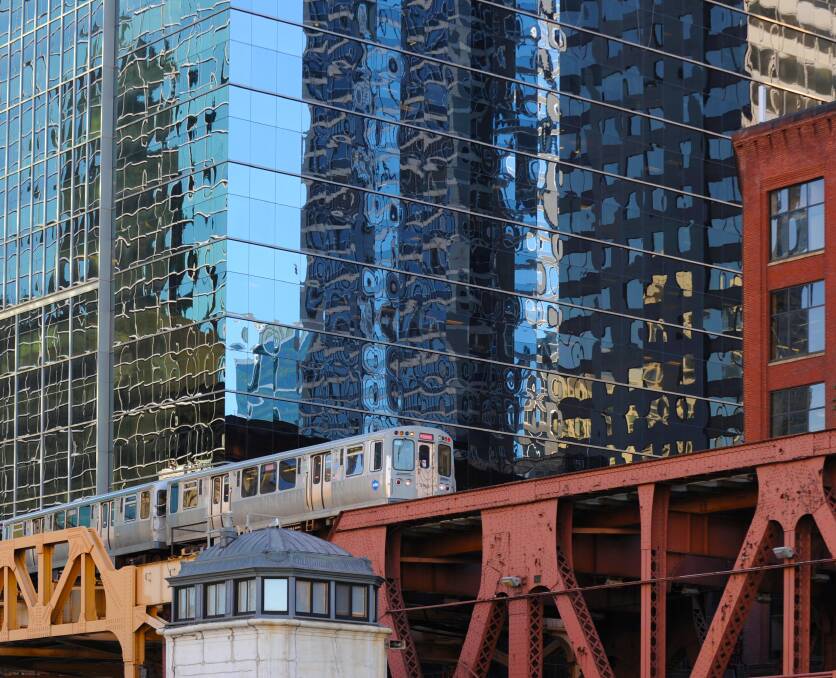 The city's elevated railway. The city's elevated railway.