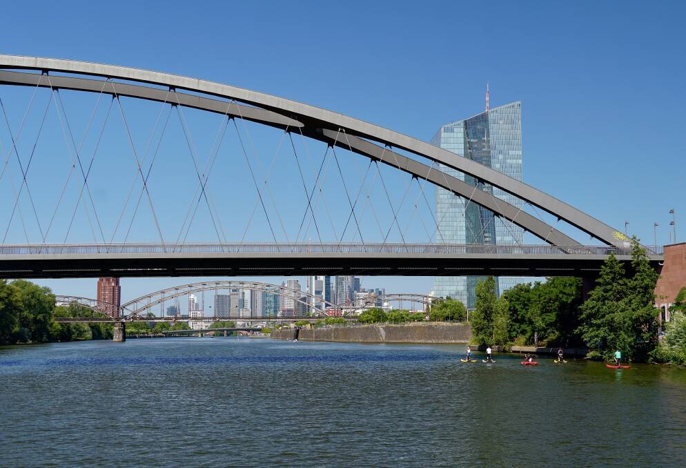 Cruising through Frankfurt. Picture by Michael Spalluci