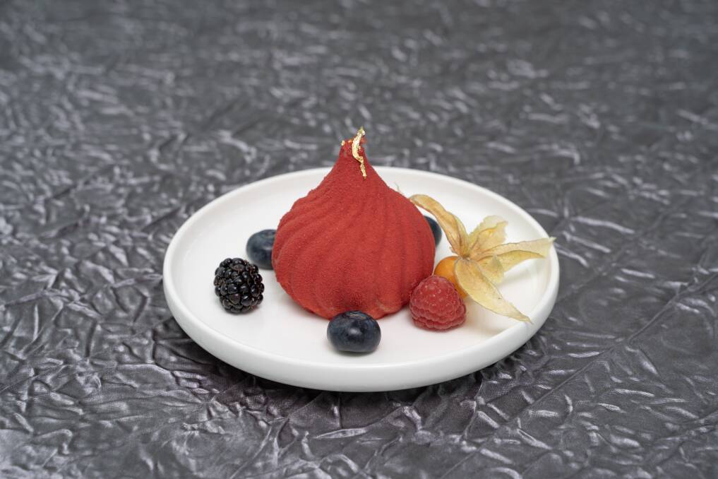Strawberry mousse cake at Singapore Flyer. 