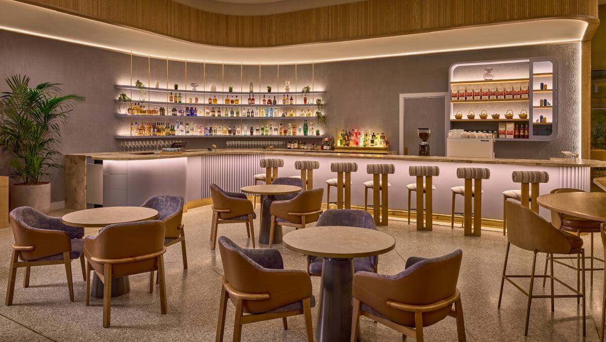 The lobby bar. The lobby bar.