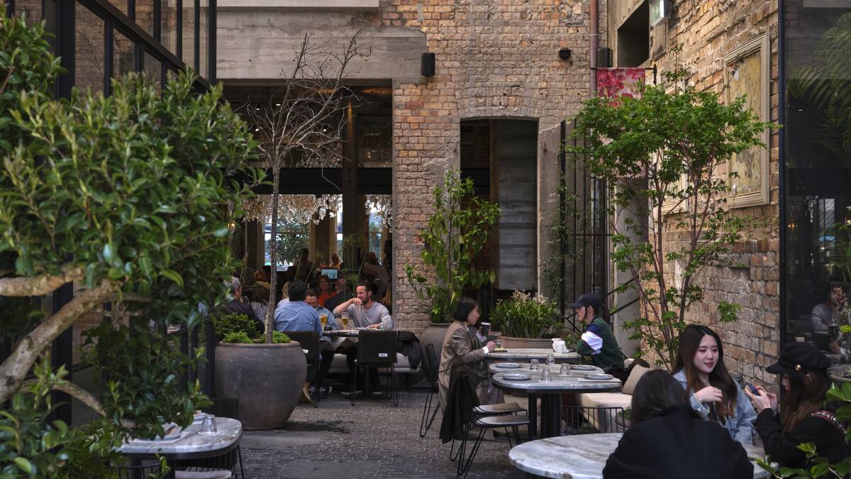 An outdoor dining area off the lobby.