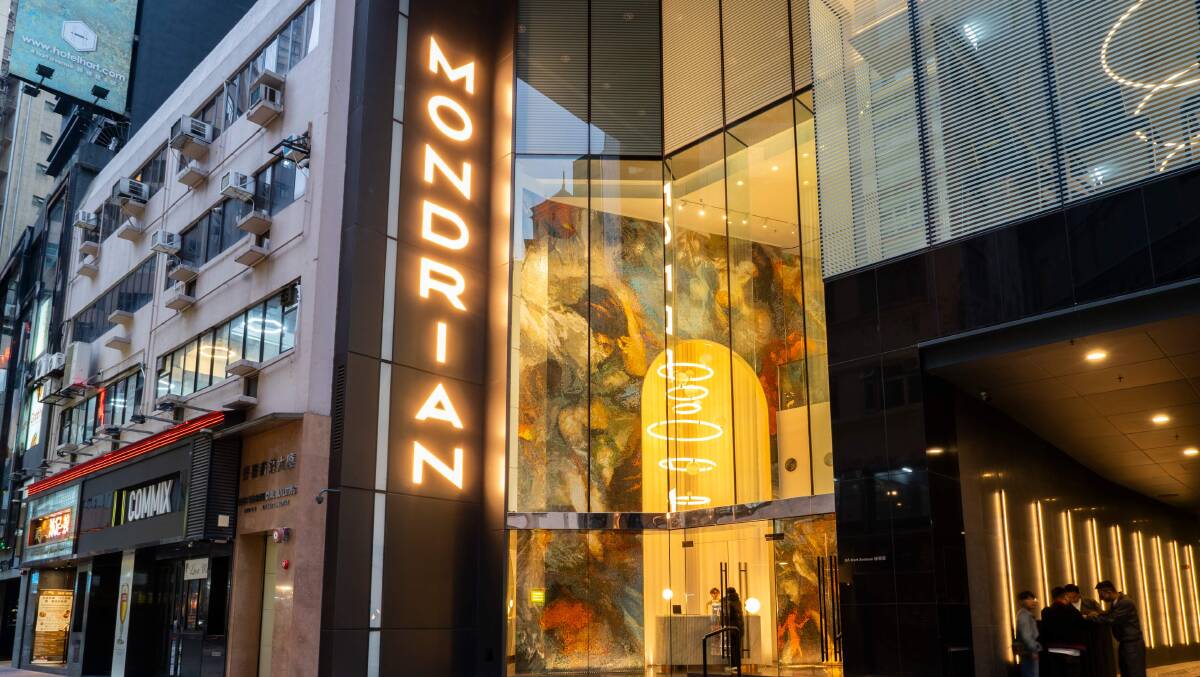 The hotel's facade. The hotel's facade.