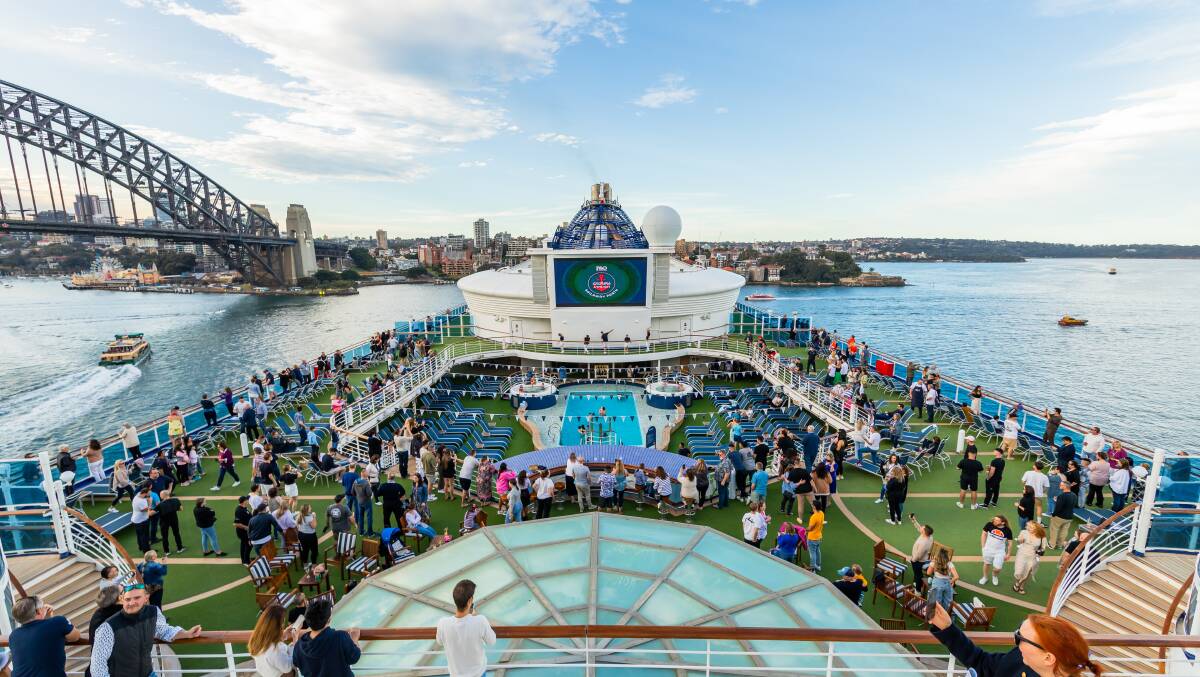 Sailaway parties of legend. Sailaway parties of legend.
