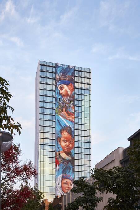 Show-stopping mural on the hotel's facade. Show-stopping mural on the hotel's facade.