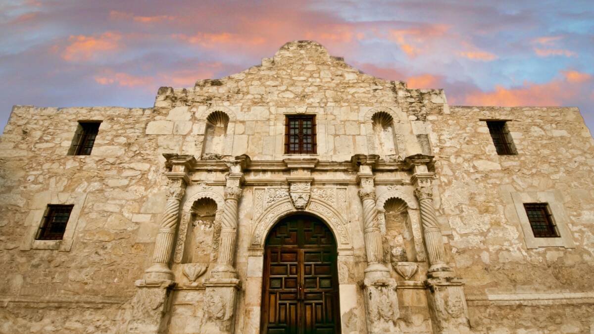 Alamo at sunset.