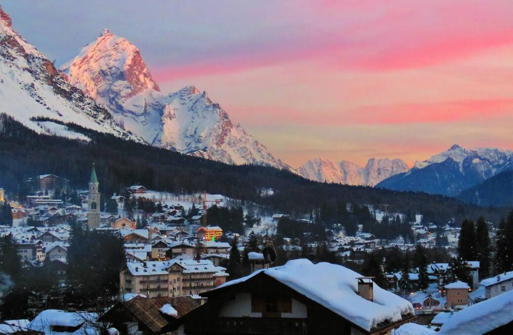 Sunset on Cortina d'Ampezzo, the queen of Dolomites. Sunset on Cortina d'Ampezzo, the queen of Dolomites.