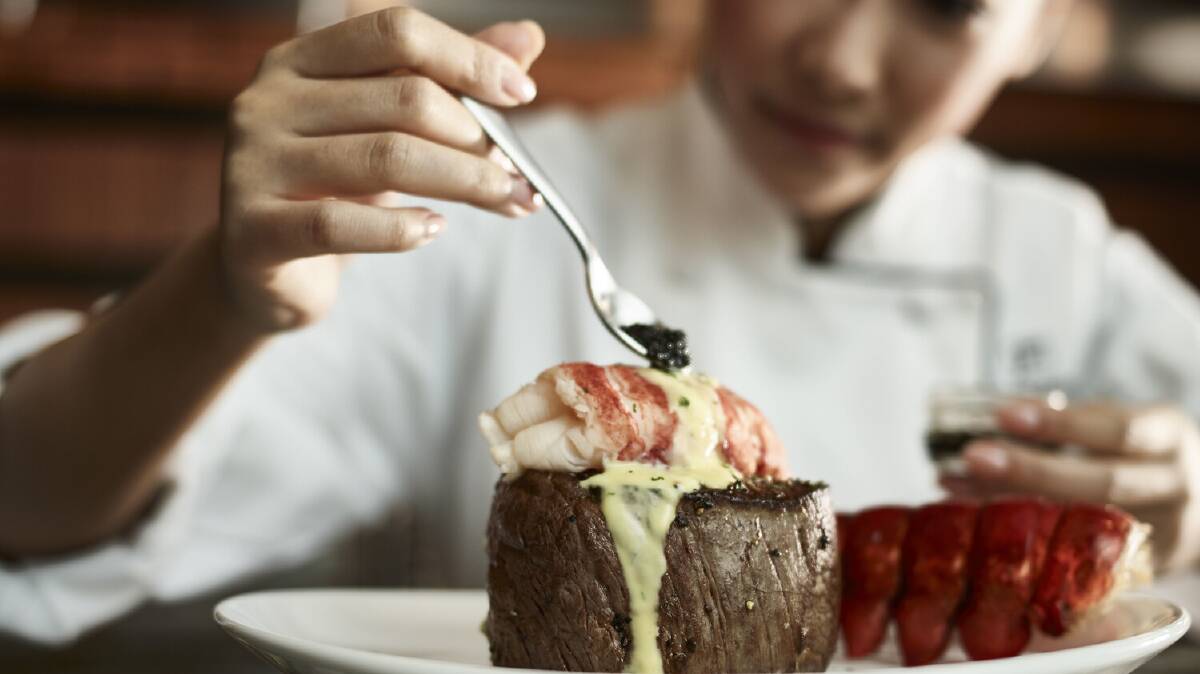Fine-dining at the onsite steakhouse. Fine-dining at the onsite steakhouse.