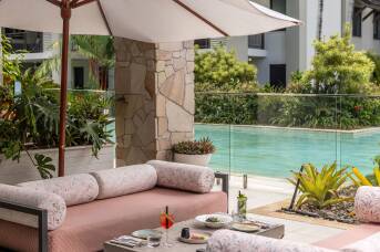 Dive into paradise: your ultimate guide to tropical bliss in Port Douglas