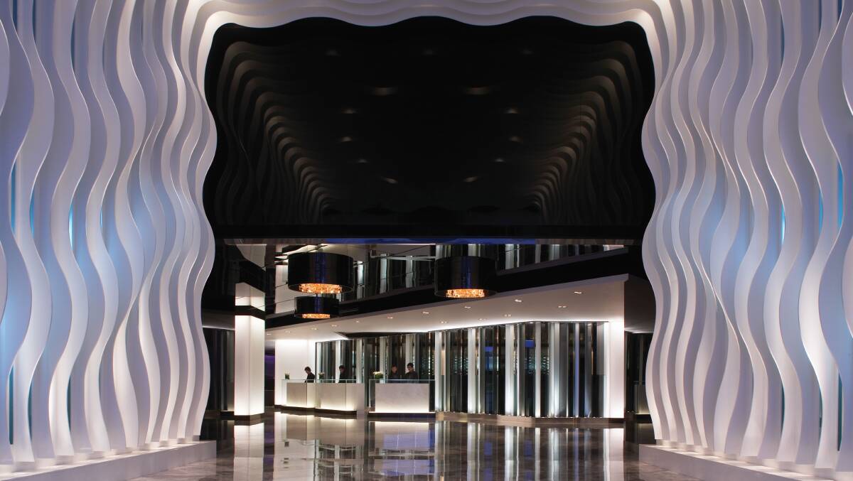 The Mira Hong Kong's hotel lobby. The Mira Hong Kong's hotel lobby.