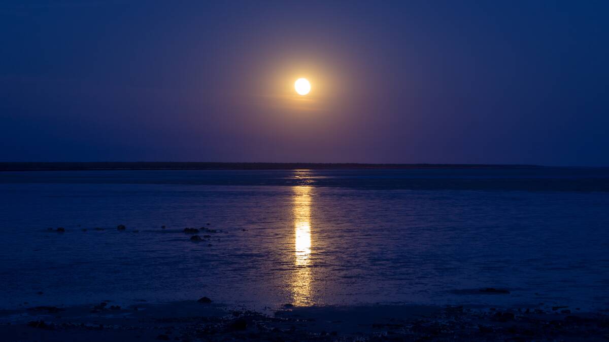 Here's how to see Broome's breathtaking 'staircase to the moon' Here's how to see Broome's breathtaking 'staircase to the moon'