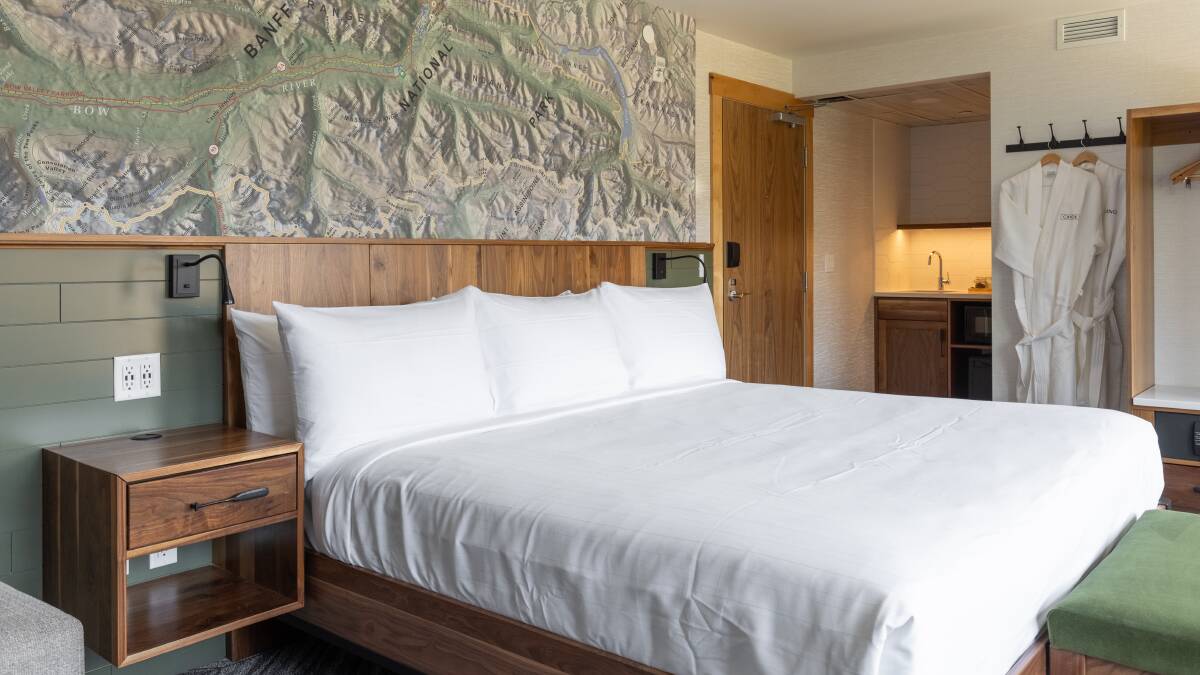 Hotel Canoe & Suites. Hotel Canoe & Suites.