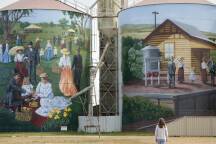 I ditched the highways between Sydney and Melbourne - and found Australia's heart