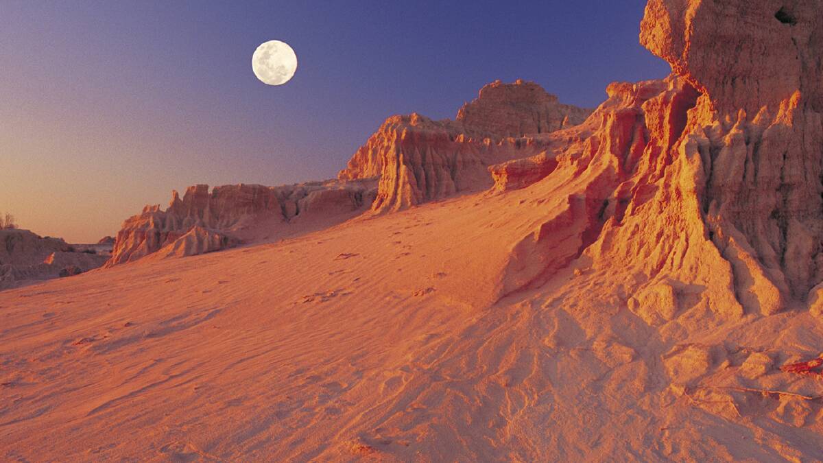Mungo National Park, NSW.