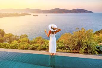I've spent 30 years chasing luxury travel on a budget - here are 50 ways to do it