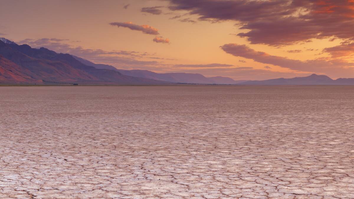 Alvord Desert: The other side of Oregon Alvord Desert: The other side of Oregon