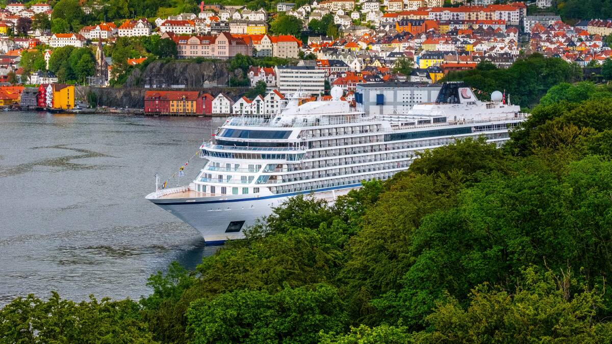 Viking Venus in Bergen. Viking Venus in Bergen.