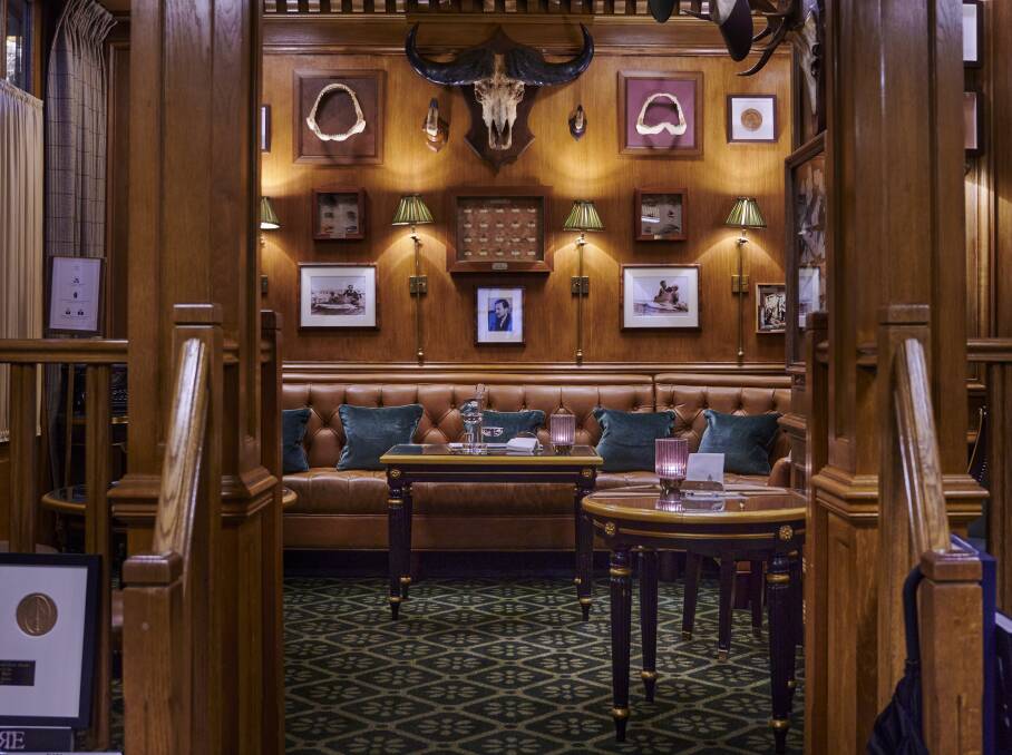 Bar Hemingway, Paris. Bar Hemingway, Paris.