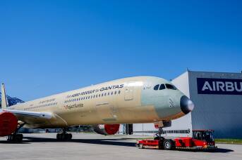Chilli and chocolate: how Qantas plans to conquer the world's longest flight