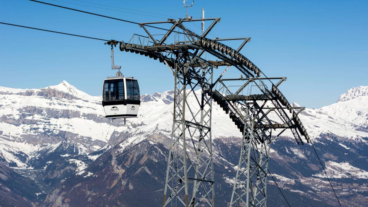 A cable car in Switzerland. Picture by Nina Loreena/Unsplash