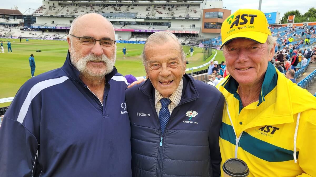 Merv Hughes (left) and Kim Hughes (right).