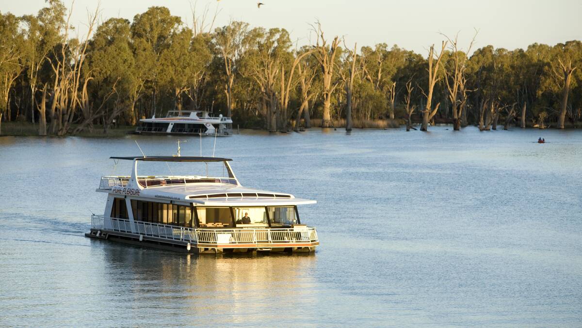 All Seasons Houseboats on the Murray River at Mildura. Picture by Visit Victoria