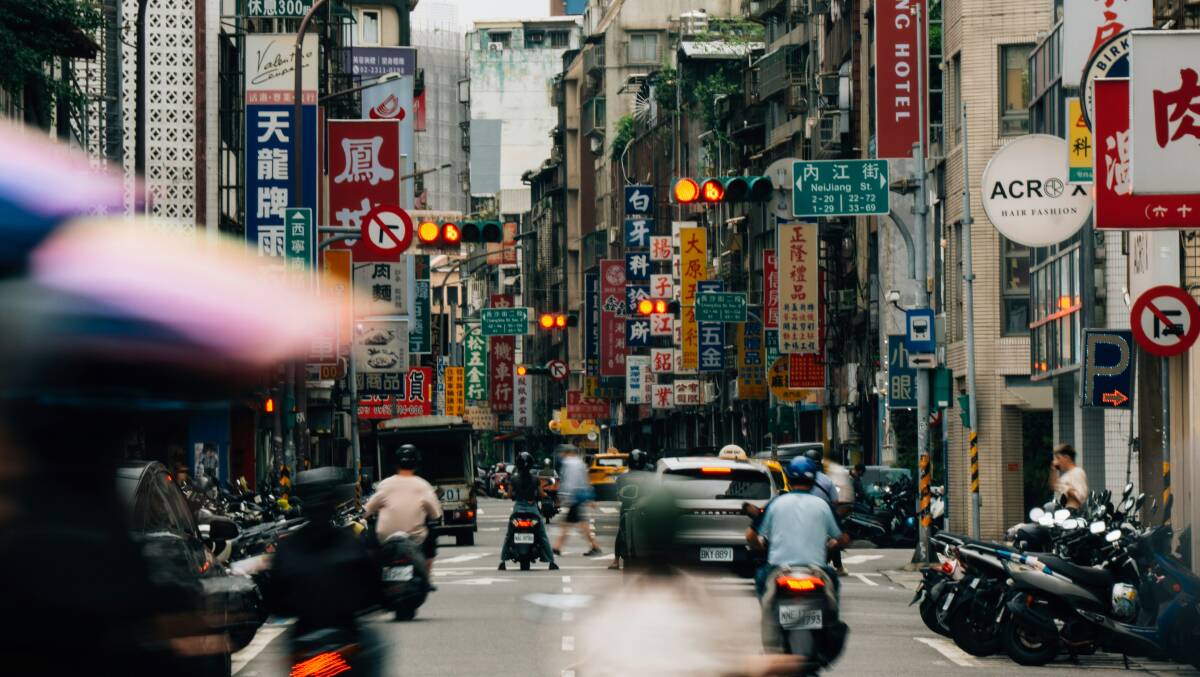 A busy street in Taiwan. Picture by Joaquin Arenas/Unsplash