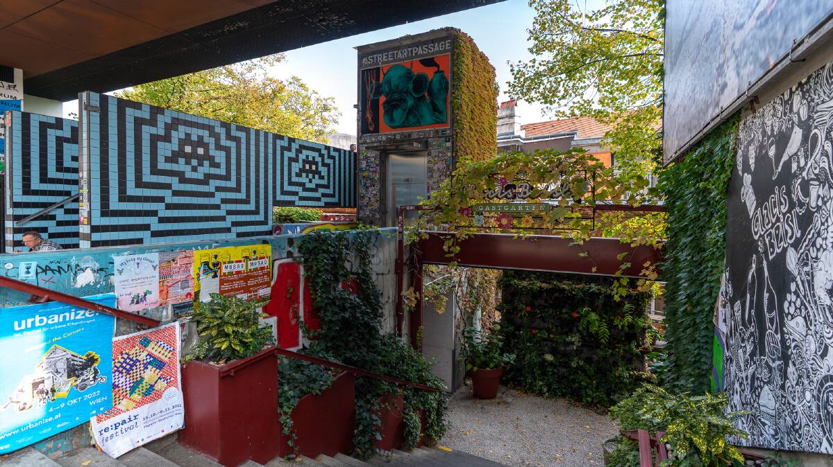 Trendy street art in the Neubau district. Picture by Michael Turtle Trendy street art in the Neubau district. Picture by Michael Turtle
