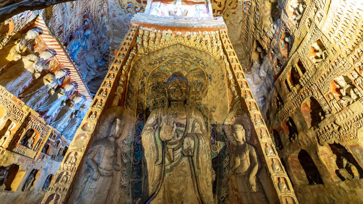 An elaborately decorated cave. Picture by Michael Turtle