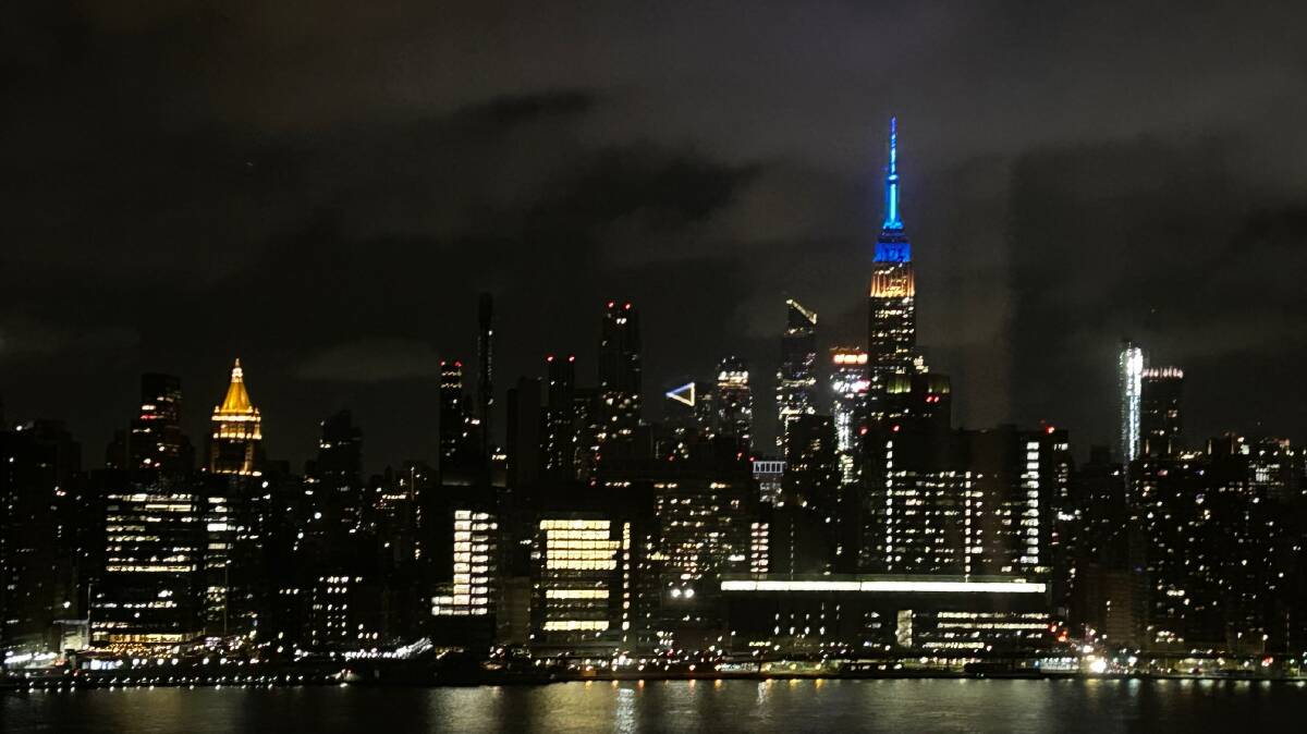 Empire State Builging lit up to celebrate Ukraine Independence Day. Picture by Anne Bowles