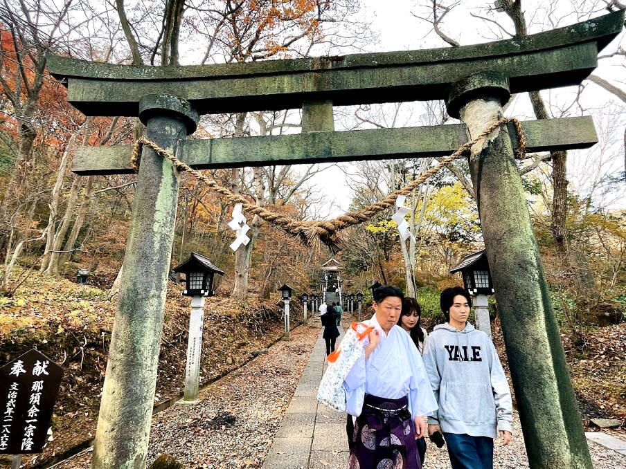 The entry to the Nasu Yuzen Shrine. Picture by Madeline Link The entry to the Nasu Yuzen Shrine. Picture by Madeline Link