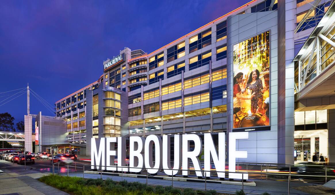 The Parkroyal Melbourne Airport hotel is connected to the terminals. The Parkroyal Melbourne Airport hotel is connected to the terminals.