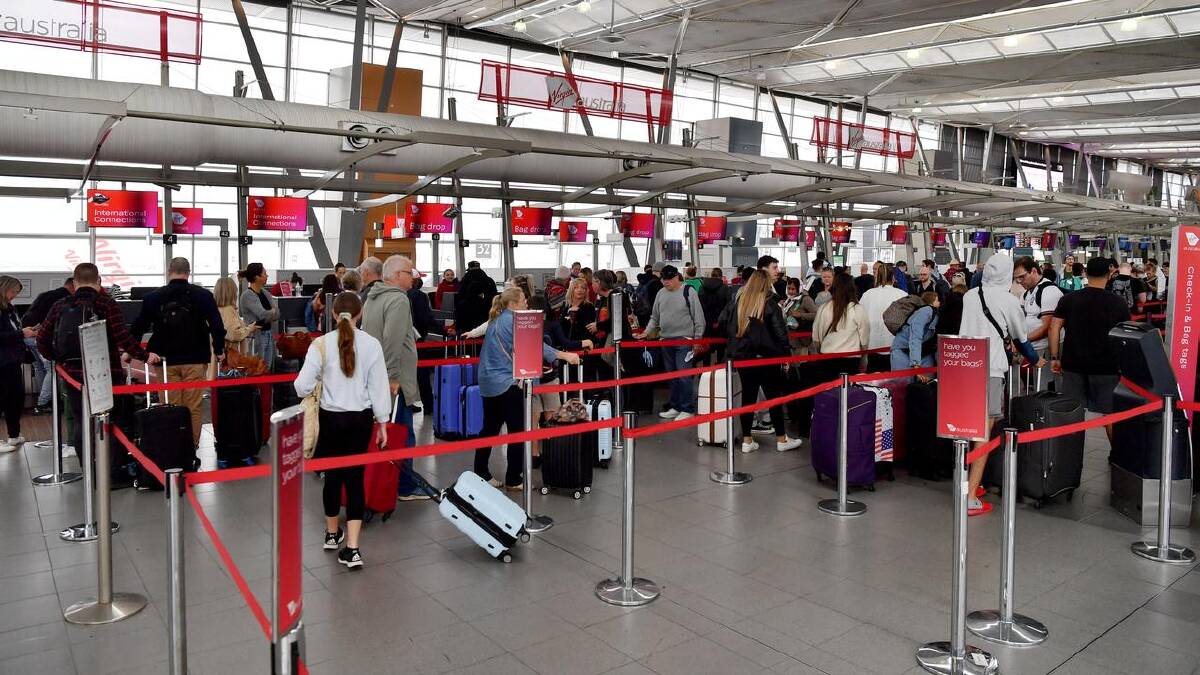 Airfares are likely to fall after an agreement was ratified between Qatar and Virgin airlines. (Bianca De Marchi/AAP PHOTOS)