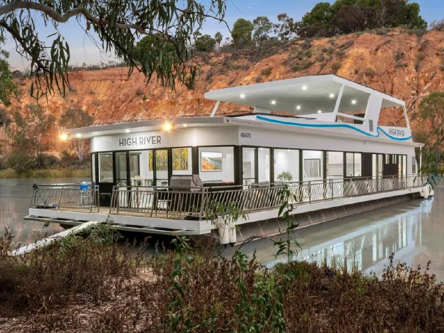 Completed in 2022, the 12-berth luxury houseboat High River measures 25.8 metres by 8.5 metres. Picture: Murray River Trails Completed in 2022, the 12-berth luxury houseboat High River measures 25.8 metres by 8.5 metres. Picture: Murray River Trails